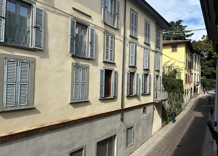 La Terrazza Sulla Citta - Immobili E Soluzioni Rent Lägenhet *